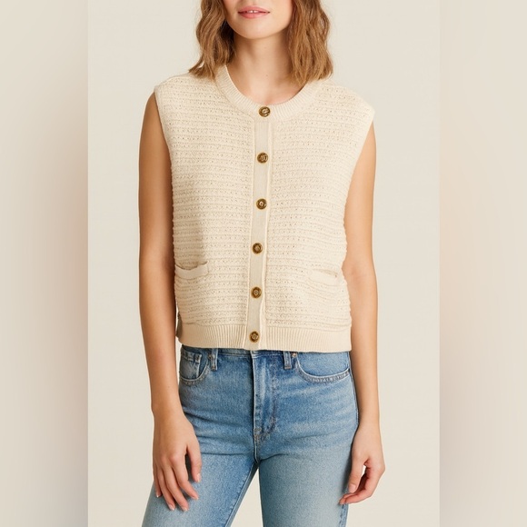 Magaschoni Sweaters - NWT Magaschoni Cream Sleeveless Knit Cardigan Vest, Size XL